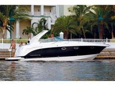 Chaparral Signature 330  2009 Boat specs