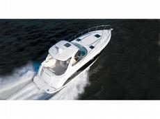 Chaparral Signature 350  2009 Boat specs
