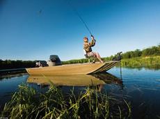 Crestliner Backwater Series 1760 SC 2009 Boat specs