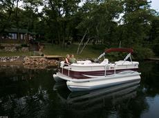 Crestliner Batata Bay 2185 2009 Boat specs