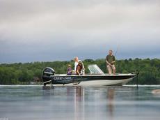 Crestliner Super Hawk Series 1700 2009 Boat specs