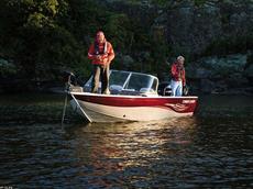 Crestliner Super Hawk Series 1900 2009 Boat specs