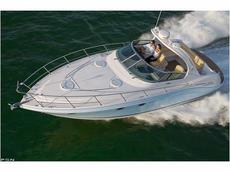 Four Winns V358 2009 Boat specs