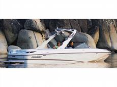 Malibu 23 LSV Sunscape 2009 Boat specs