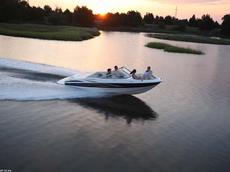 Maxum 1900 SR3 2009 Boat specs