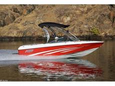 MB Sports B52V Team Wide Body 2009 Boat specs