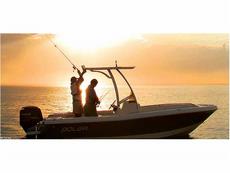 Polar 1900 CC 2009 Boat specs