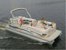 Princecraft Versailles 22 2009 Boat specs