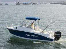 Trophy 1902 WA 2009 Boat specs