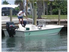 Twin Vee Catamarans 19 ft. Fish & Ski 2009 boat specs