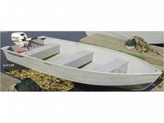 Ultracraft 12 D'Lite  2009 boat specs