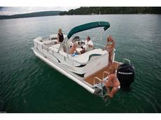Avalon Windjammer 22 ft. 2010 Boat specs