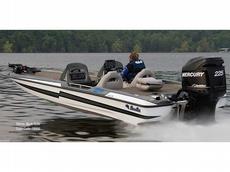 Bass Cat Cougar Advantage Elite 2010 Boat specs