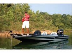 Bass Cat Sabre FTD 2010 Boat specs