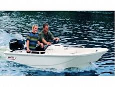 Boston Whaler 110 Sport 2010 Boat specs
