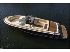 Chris-Craft Launch 28 2010 Boat specs