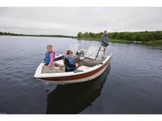 Crestliner Super Hawk 1700 2010 Boat specs