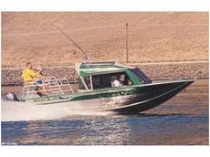 Custom Weld Custom Series Inboard - 23 ft. 2010 Boat specs