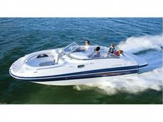 Four Winns F224 2010 Boat specs