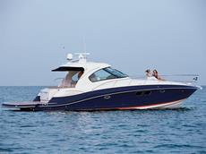 Four Winns V475  2010 Boat specs