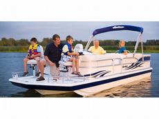 Hurricane Boats FD 226 OB 2010 Boat specs
