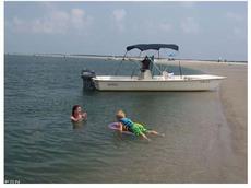 Jones Brothers Marine Bateau 17 2010 Boat specs