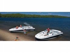 Larson 234 Escape 2010 Boat specs