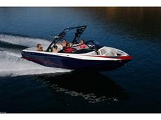 Malibu 247 LSV Sunscape 2010 Boat specs