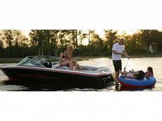 MasterCraft PS214 2010 Boat specs