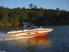 MB Sports 220V 2010 Boat specs