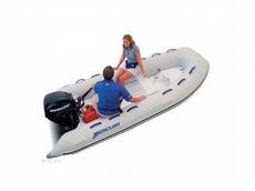 Mercury Ocean Runner Series 2010 Boat specs