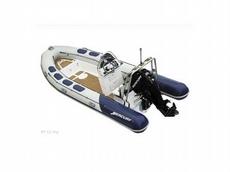 Mercury V-520/570 Series 2010 Boat specs