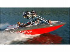 Moomba Mobius XLV 2010 Boat specs