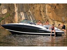 Regal 2520 FasDeck 2010 Boat specs