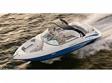 Rinker 296 Captiva Bowrider 2010 Boat specs