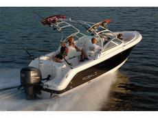 Robalo R227 2010 Boat specs