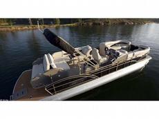 Sanpan SP 2500 IO Elite TT 2010 Boat specs