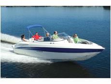 Stingray 250LR 2010 Boat specs