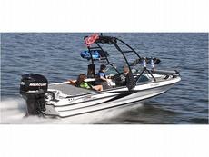 Triton Boats 220 Escape 2010 Boat specs