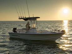 Trophy 2101 Bay Boat 2010 Boat specs