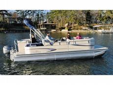 Veranda Marine V22SE 2010 Boat specs