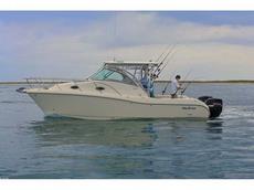 World Cat 290EC Express Cabin 2010 Boat specs