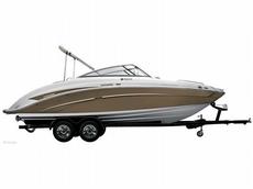 Yamaha 242 Limited 2010 Boat specs