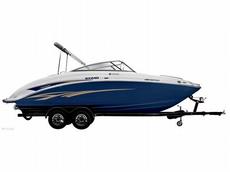 Yamaha SX240 High Output 2010 Boat specs