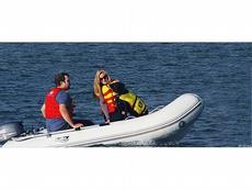 Achilles HB-300FX 2011 Boat specs