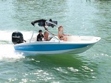 Boston Whaler 170 Super Sport 2011 Boat specs