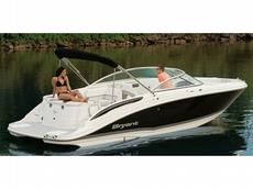 Bryant 268 2011 Boat specs