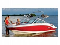Chaparral SSi 216 2011 Boat specs