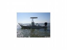 Explorer Tunnel Vee 2011 Boat specs