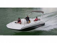 Hurricane Boats SS 188 I/O  2011 Boat specs